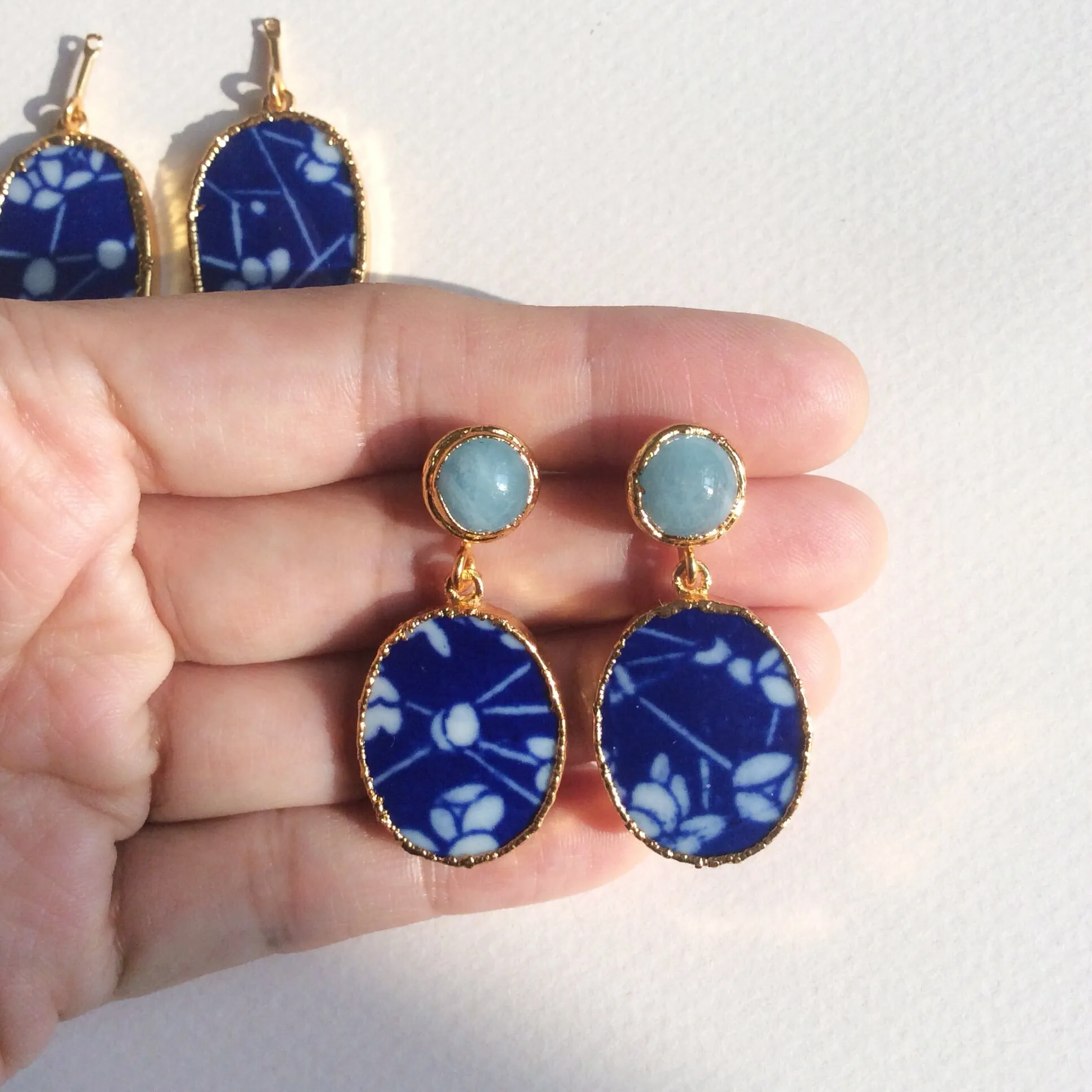3 Friends of winter porcelain earrings